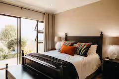 Main bedroom, Zebra View Drakensberg holiday home