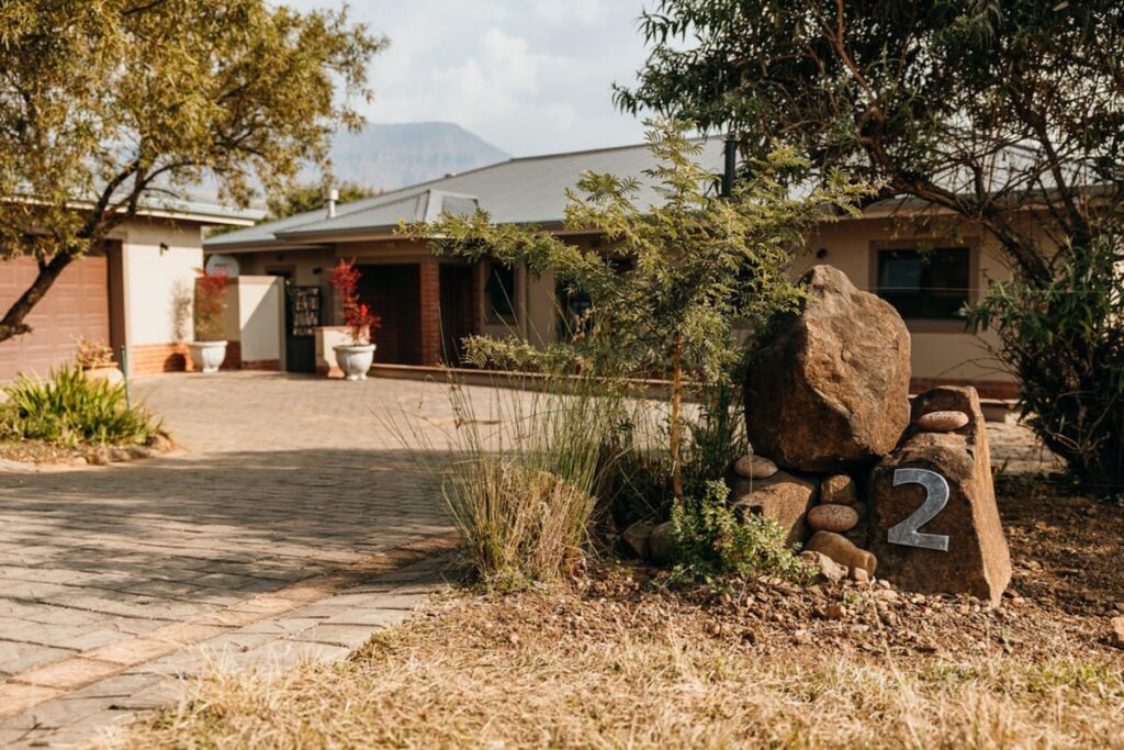 Zebra View self-catering holiday home, Cathkin Estate Drakensberg